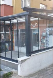 beşiktaş giyotin cam